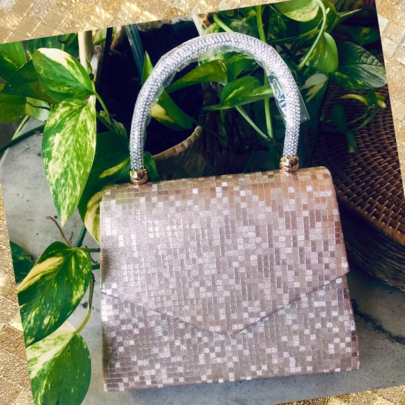 Gold Elegant Evening Bag 🩷 BELOW WHOLESALE JEWELED HANDLE W/CHAIN NWOT - Picture 5 of 11